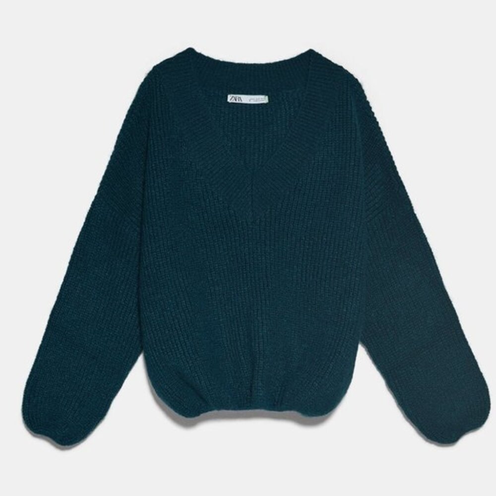 Navy Blue Zara V-Neck Chunky Knit Pullover Elastic Trim Sweater (NWT)